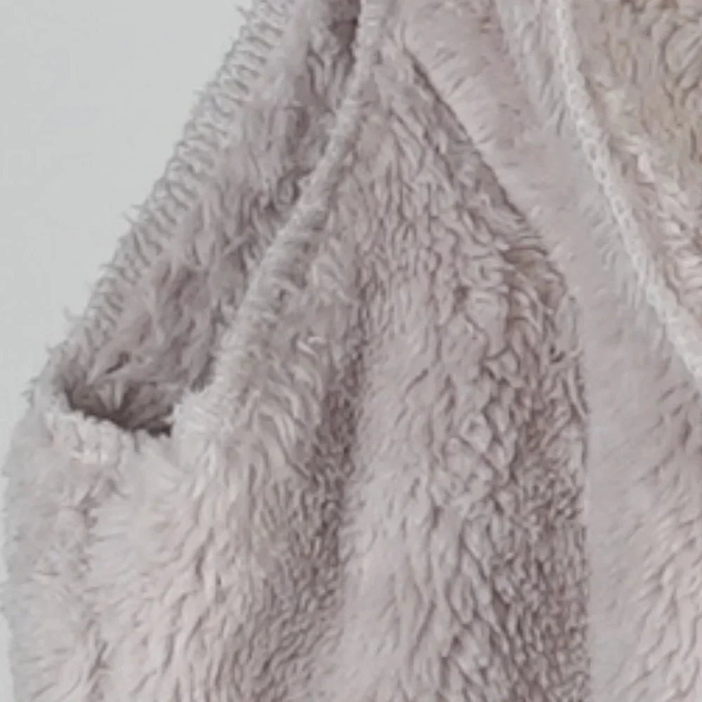 Women's Fleece Vest Hoodie One Size - Picture 5 of 10